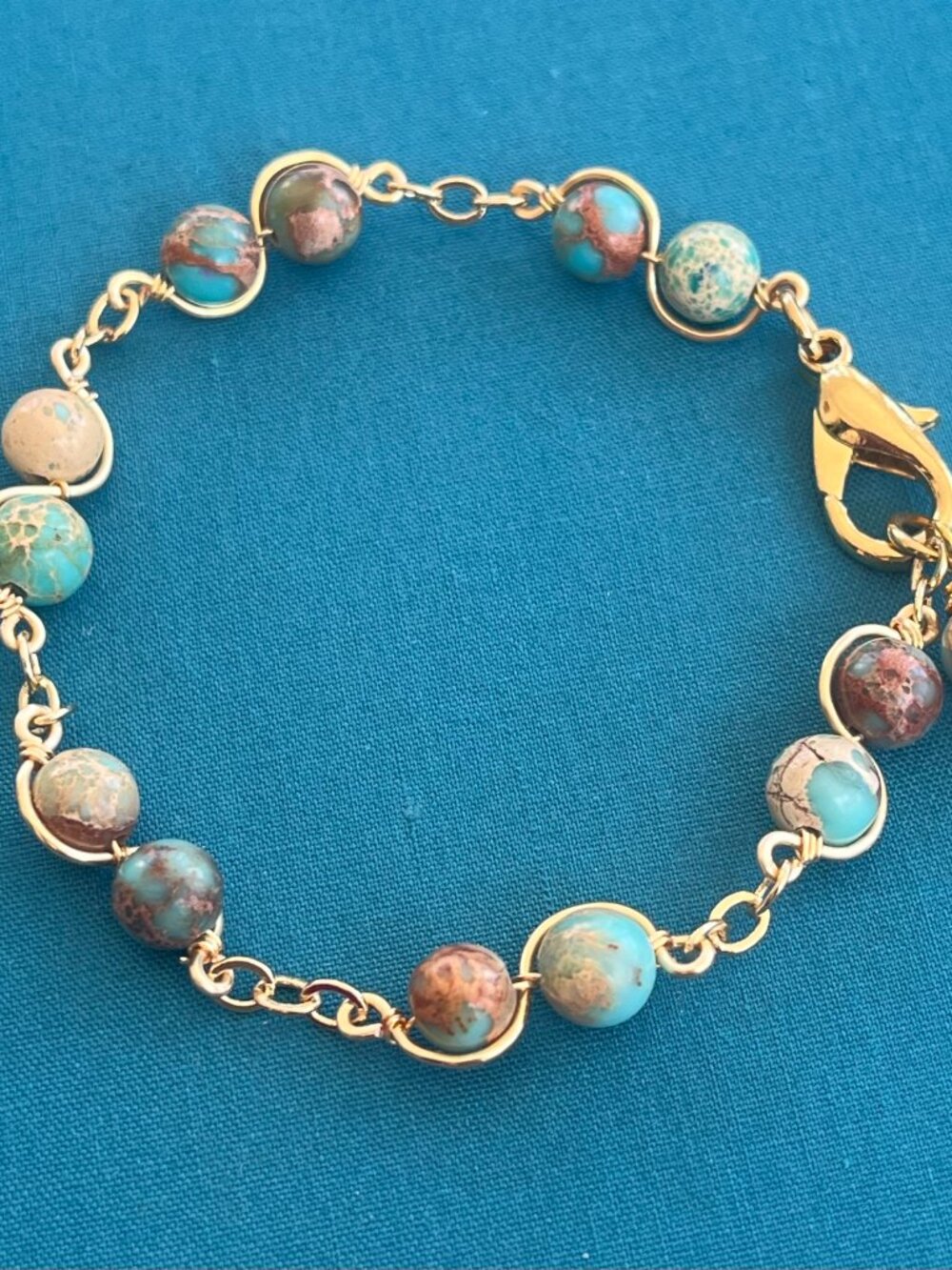 Auqu Terra Jasper Wire Wrapped Beaded Bracelet | Artisan Handmade - Picture 3 of 5